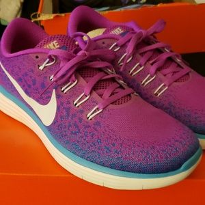 Nike  Free RN Distance